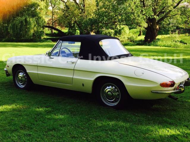Alfa Romeo 1750 Spider Veloce
