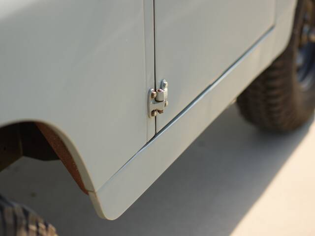 Land Rover 88
