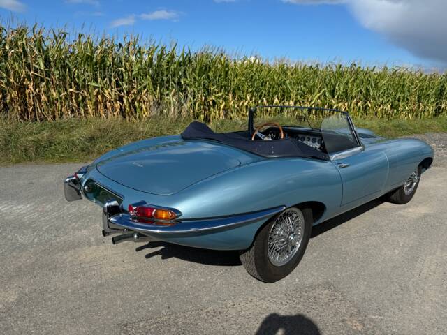 Jaguar E-Type 3.8 Flat Floor