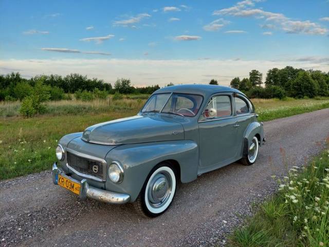 Image 1/9 de Volvo PV 444 (1954)