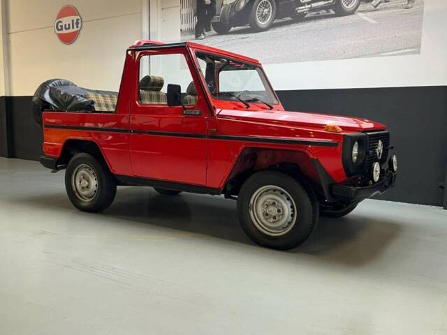 Mercedes-Benz 230 GE (SWB)