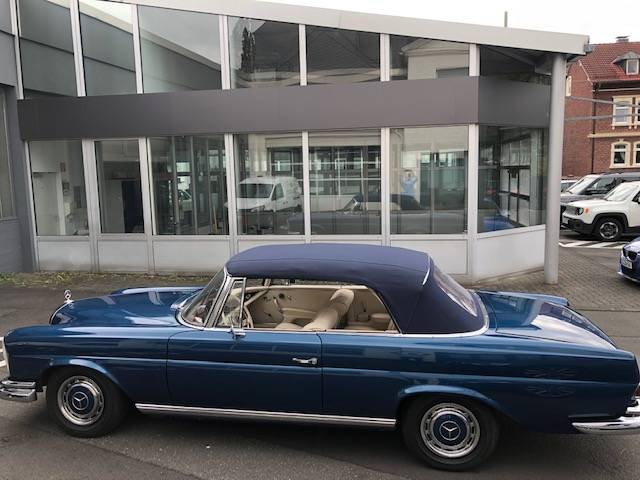Mercedes-Benz 250 SE