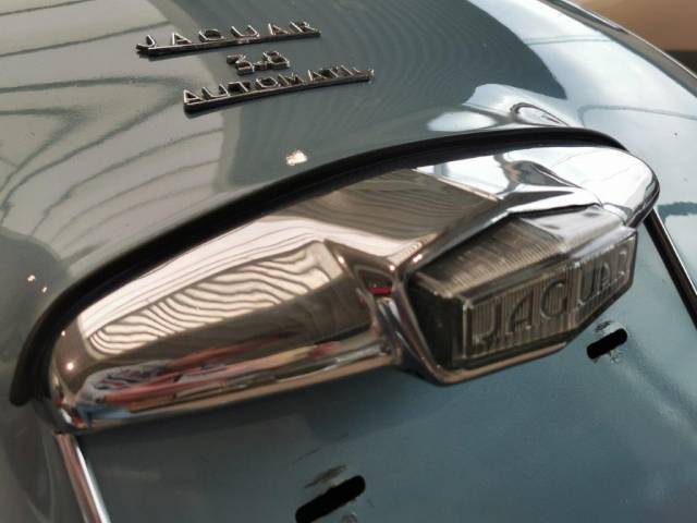 Jaguar Mk II 3.8