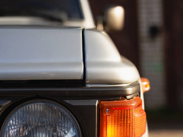Toyota Land Cruiser HJ61 GX