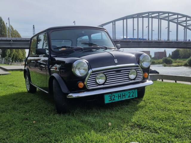 Imagen 1/12 de Mini 1000 (1989)
