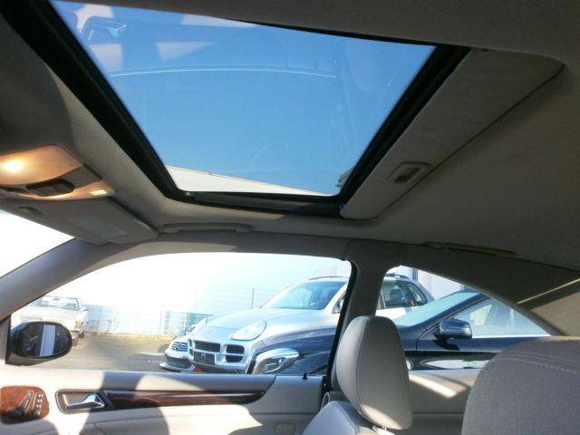 Mercedes-Benz CLK 320