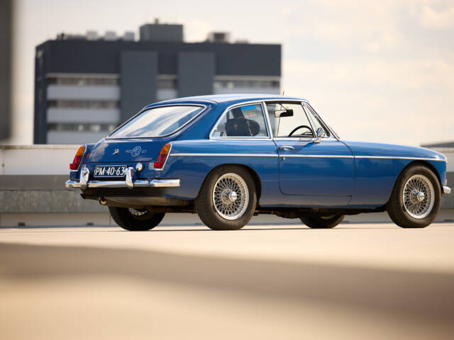 MG MGC GT