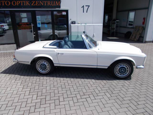 Mercedes-Benz 280 SL