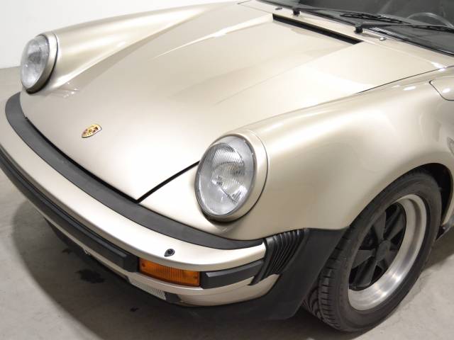 Porsche 911 Turbo 3.3