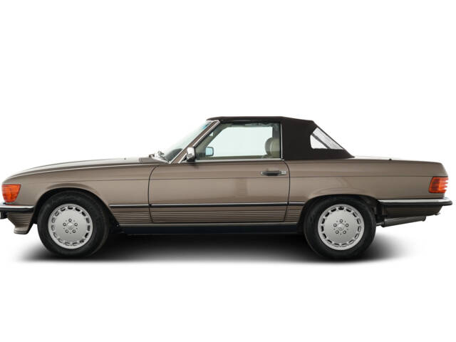 Mercedes-Benz 560 SL