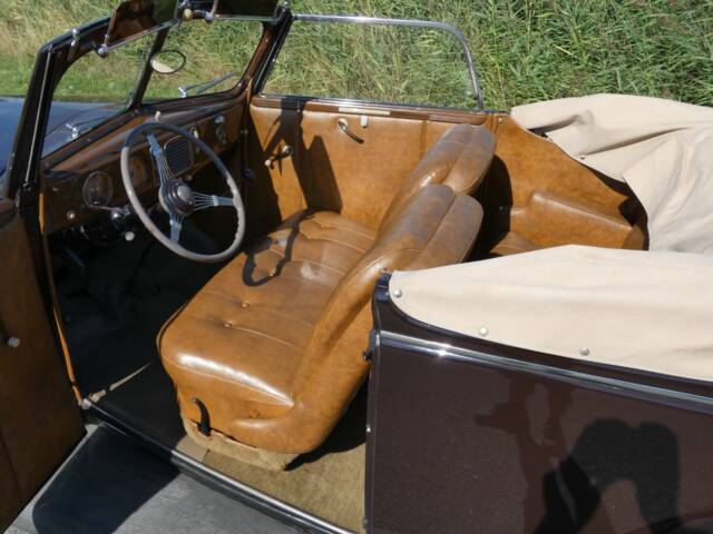 Ford V8