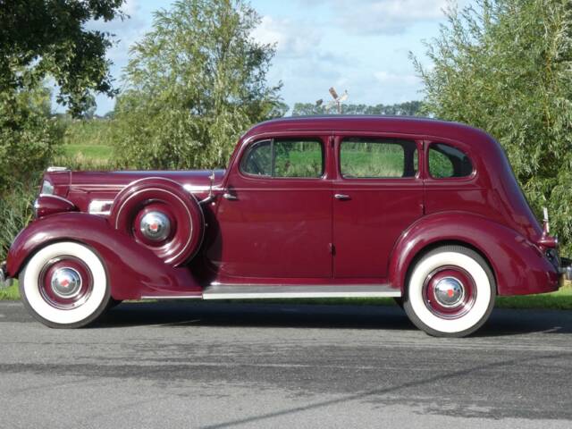 Packard eight