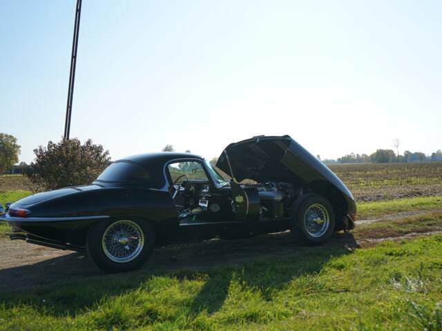 Jaguar E-Type 3.8