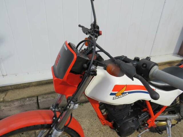 Honda TLR 200