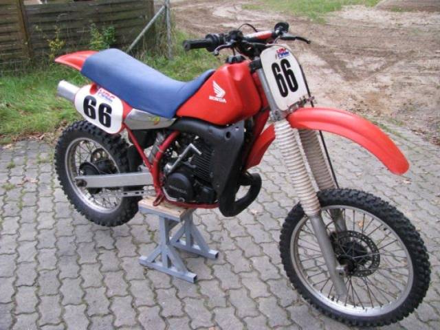 Imagen 1/7 de Honda DUMMY (1984)