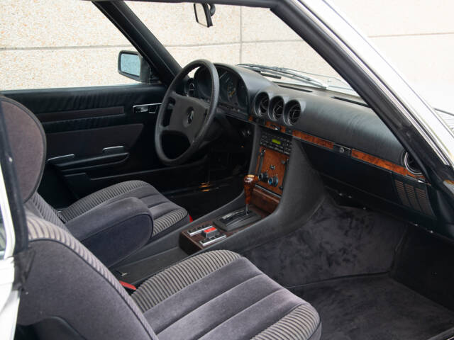 Mercedes-Benz 500 SLC