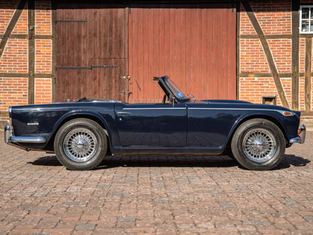 Triumph TR 250