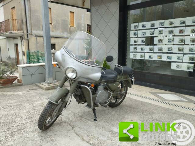 Image 1/10 de Moto Guzzi DUMMY (1979)