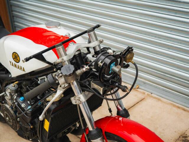 Yamaha TZ 750