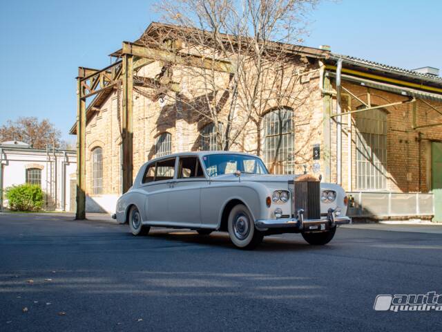 Rolls-Royce Phantom V