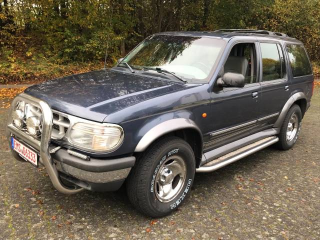 Image 1/14 of Ford Explorer (1998)