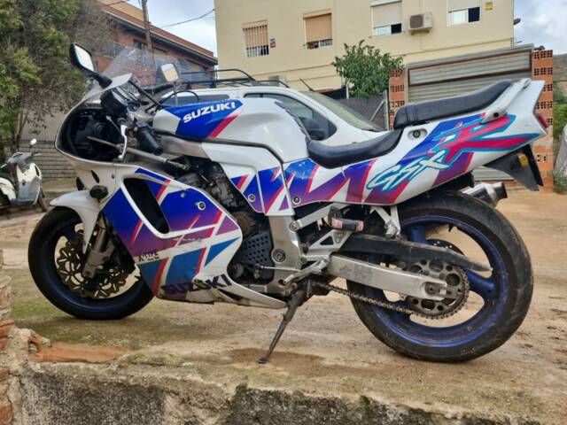 Suzuki GSX-R 750