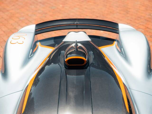Aston Martin Valkyrie AMR Pro