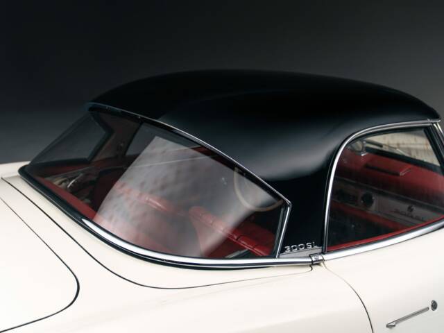 Mercedes-Benz 300 SL Roadster