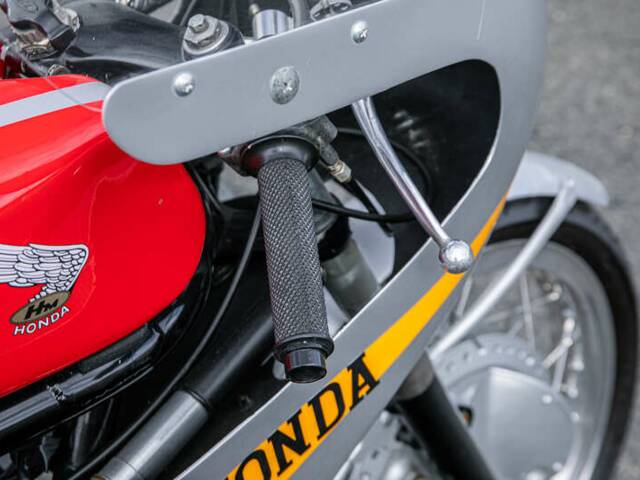 Honda RC 173