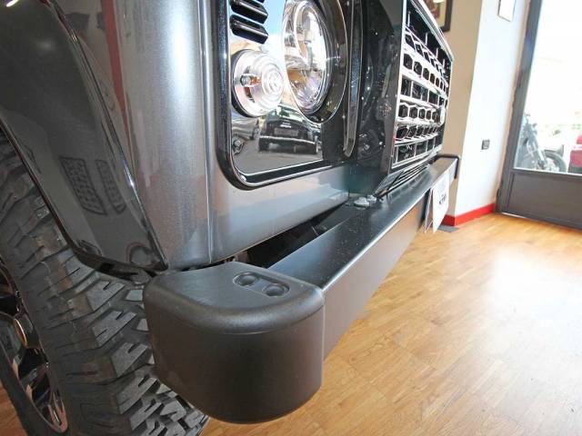 Land Rover Defender 90 Heritage