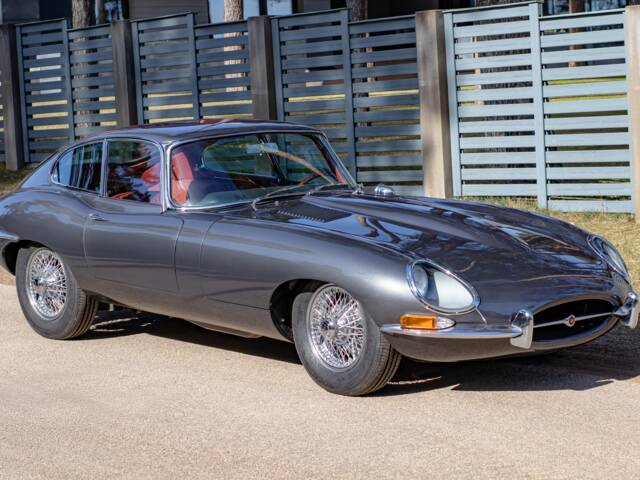 Jaguar E-Type 4.2