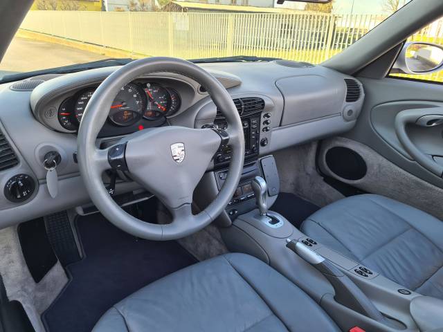 Porsche 911 Carrera