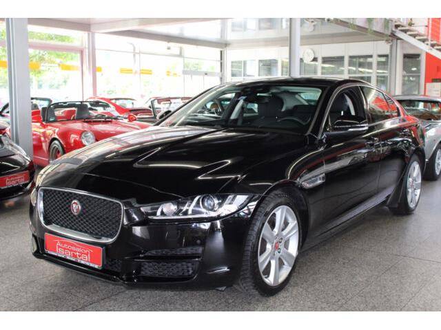 Image 1/15 of Jaguar XE 20d (2015)