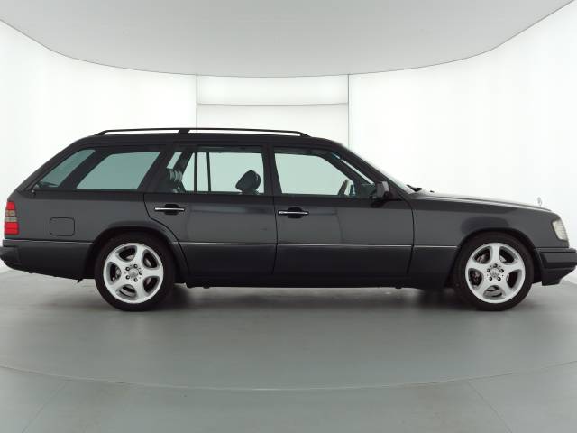 Mercedes-Benz 300 TE 24V