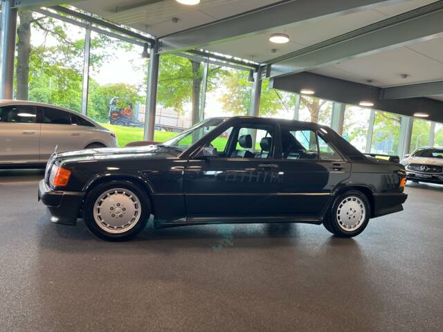 Mercedes-Benz 190 E 2.3-16