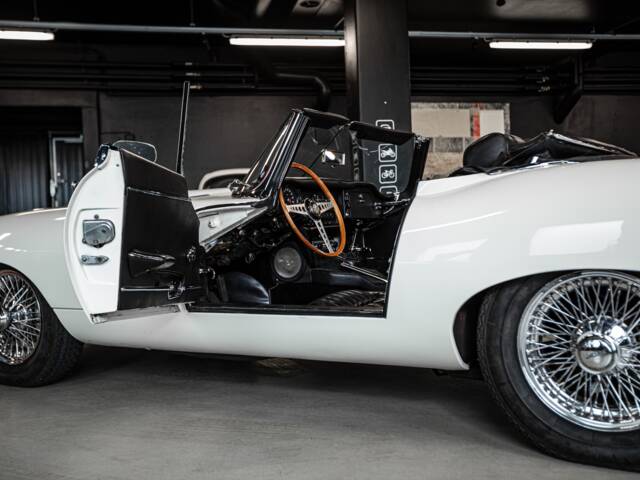 Jaguar E-Type
