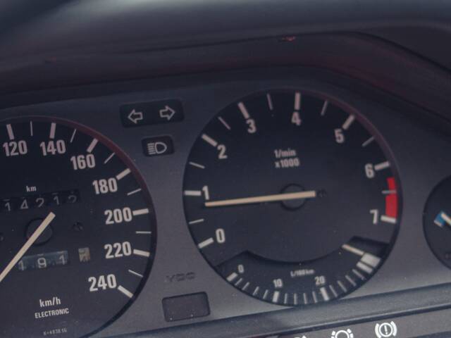 BMW 325i