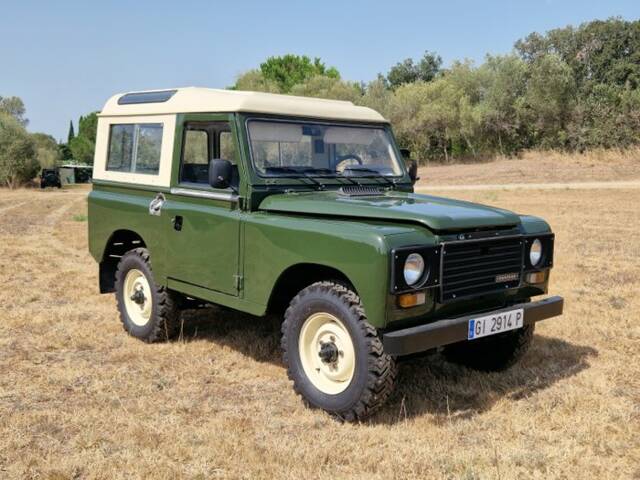 Image 1/7 of Land Rover 88 (1983)