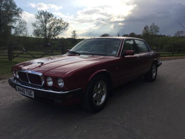 Jaguar XJ 40 3.2
