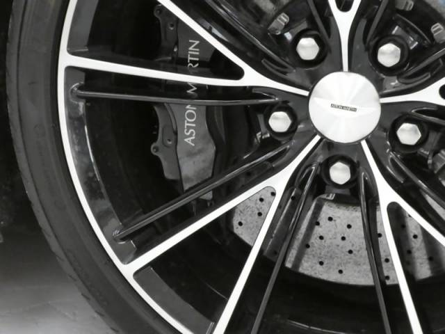Aston Martin Vanquish