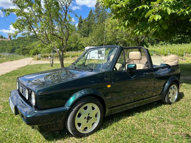 Bild 1/22 von Volkswagen Golf I Cabrio 1.8 (1992)