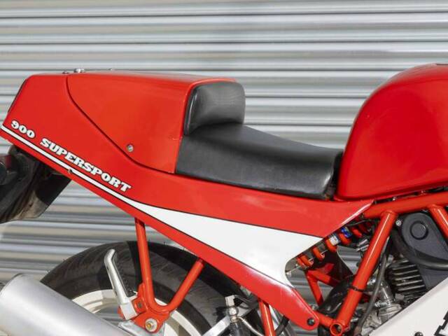 Ducati 900 Supersport