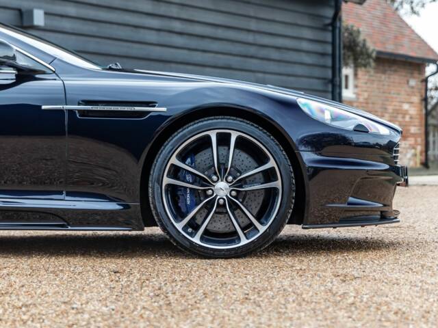 Aston Martin DBS Volante