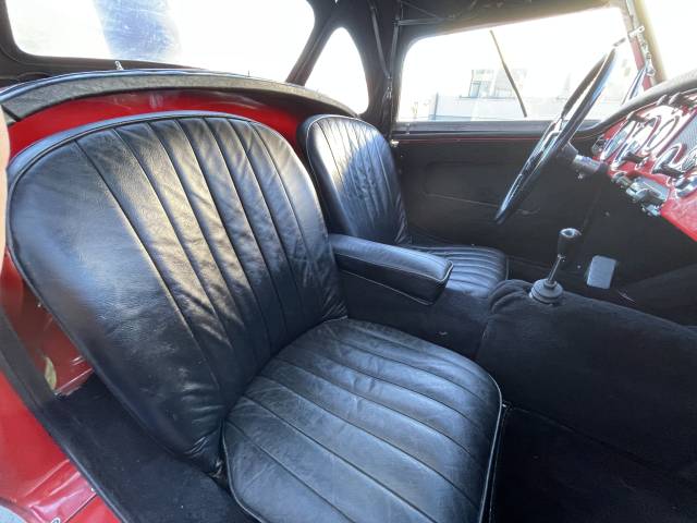 MG MGA 1600