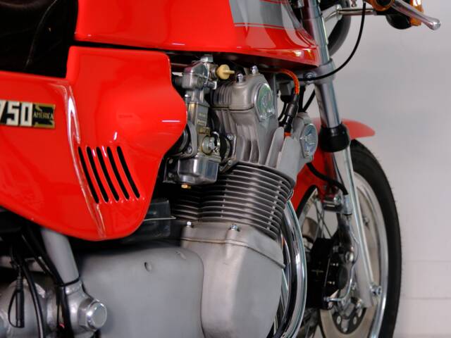 MV Agusta 750 S America