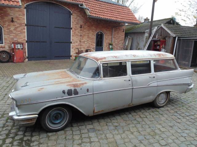 Image 1/5 of Chevrolet Bel Air Townsman 283 (1957)
