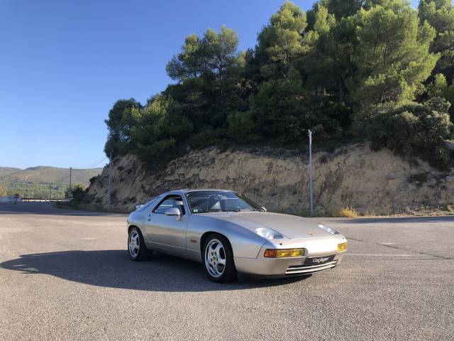 Bild 1/38 von Porsche 928 GTS (1993)
