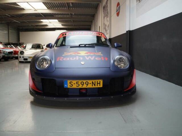 Porsche 911 Carrera