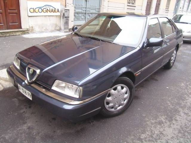 Bild 1/12 von Alfa Romeo 164 2.0 Super (1996)