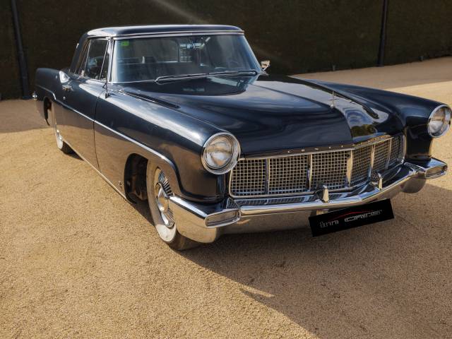 Image 1/16 of Lincoln Continental Mark II (1956)